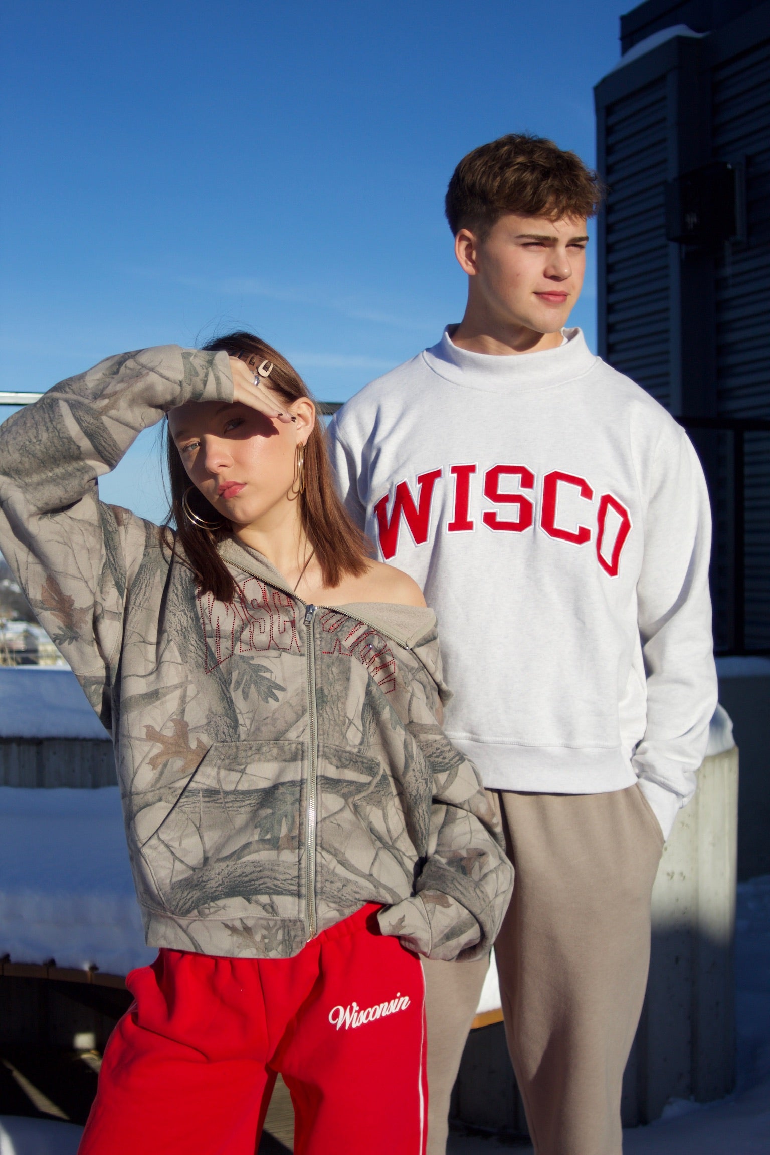 Wisconsin Script Sweatpants
