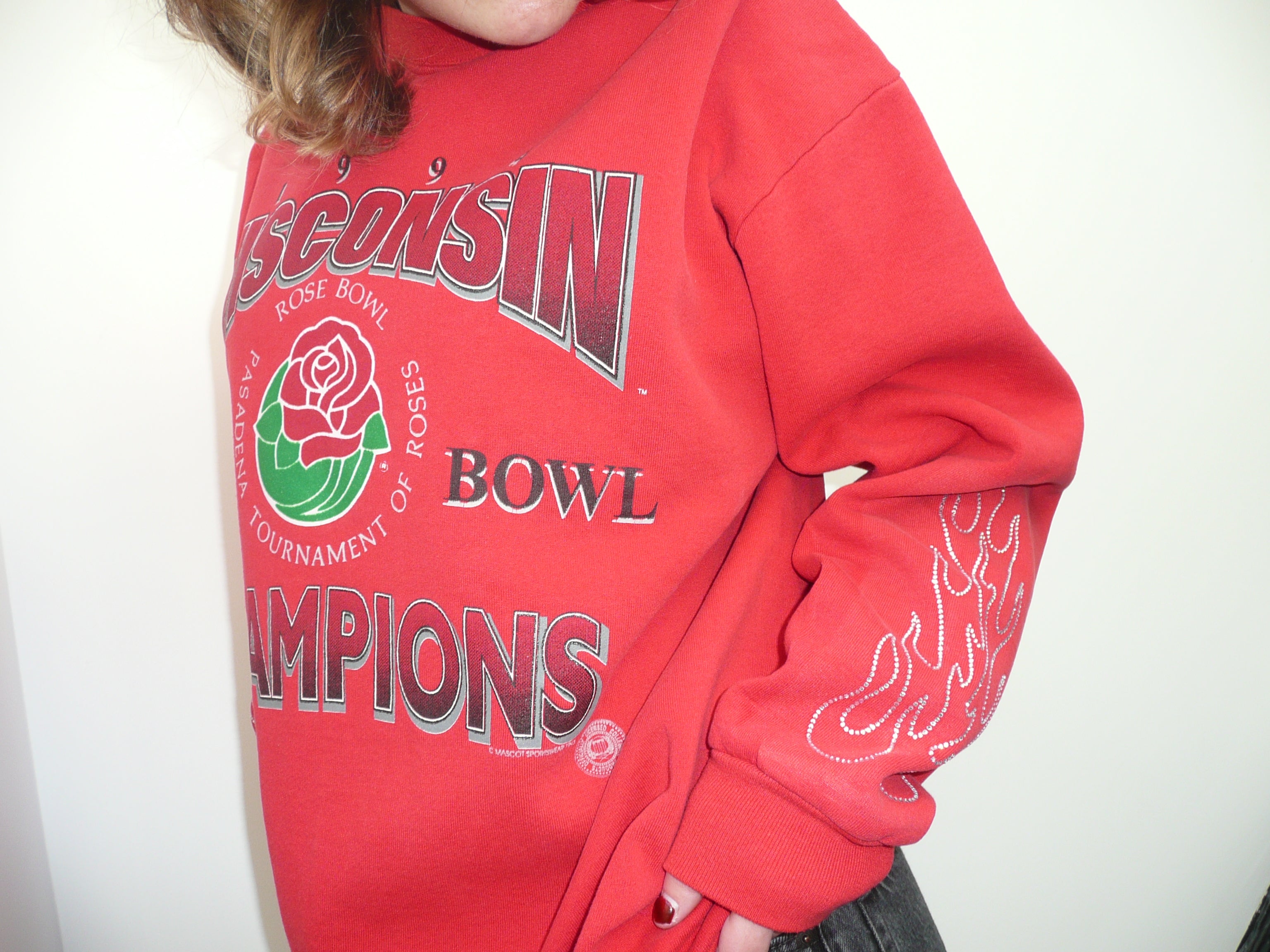 Vintage Wisconsin Rhinestone Rose Bowl Crewneck