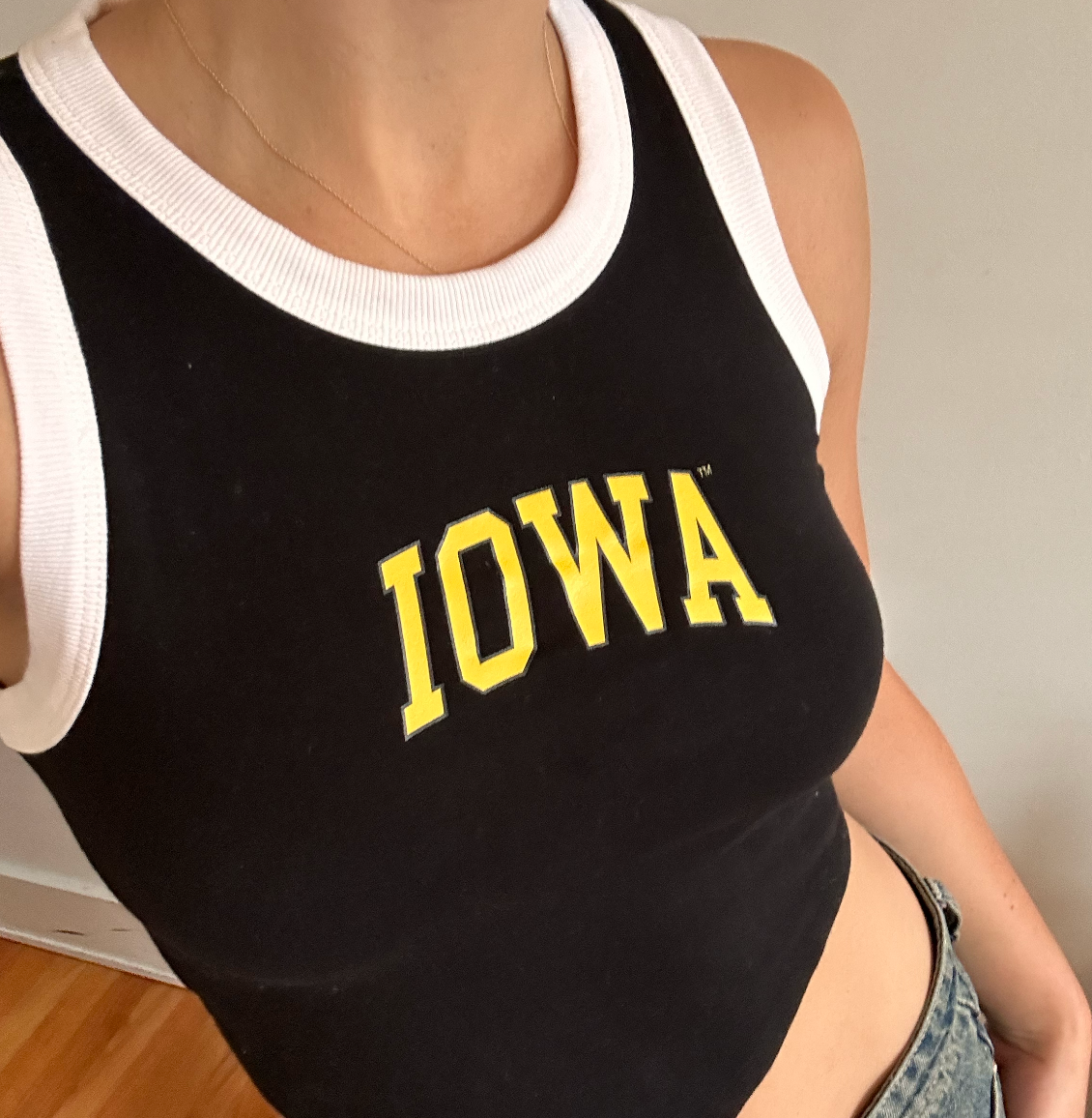 Iowa Contrast Tank